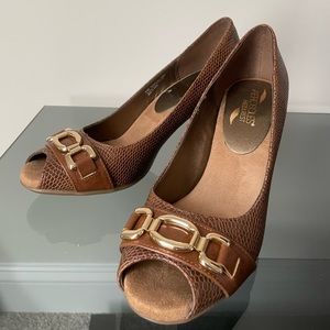 Brown Aerosole Women’s Heels Size 9